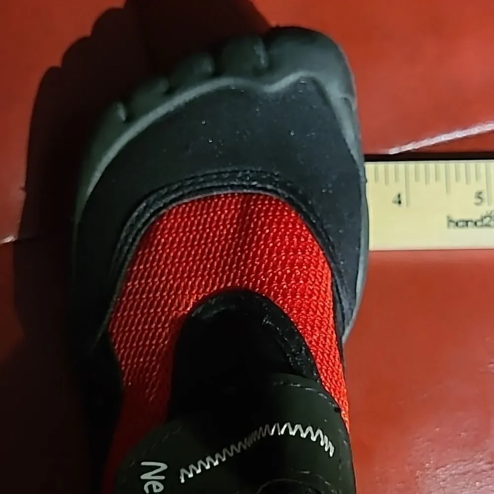 Newtz child's watershoe red and black